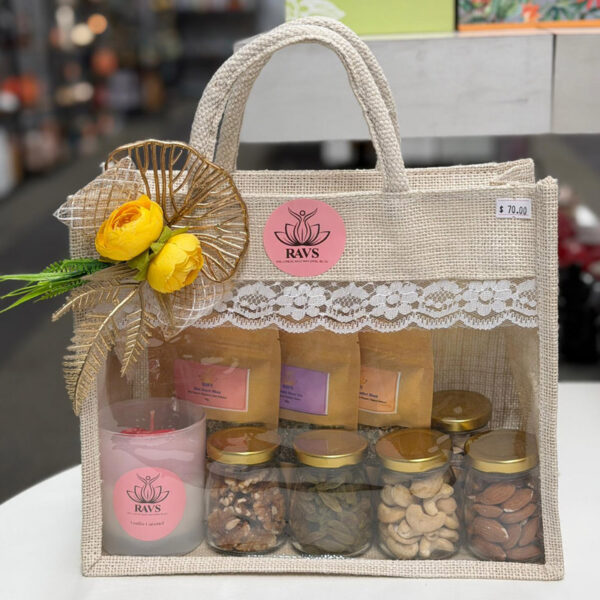Gift Hamper 4